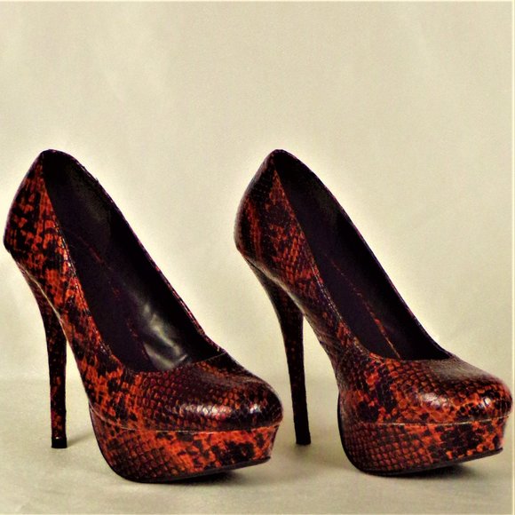 Delicious Shoes - DELICIOUS size 8.5 orange/black faux-snakeskin ultra-high-heel platform pumps
